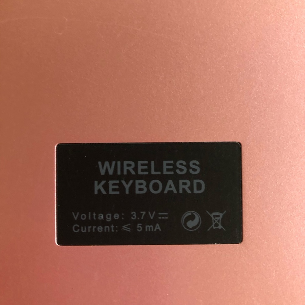 Lenrich Ipad Case With Bluetooth Keyboard - image 3